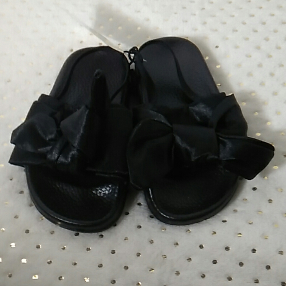 M Toddler swiggies Girl's